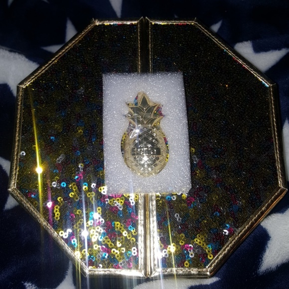 Sweet Escape - Picture 2 of 8